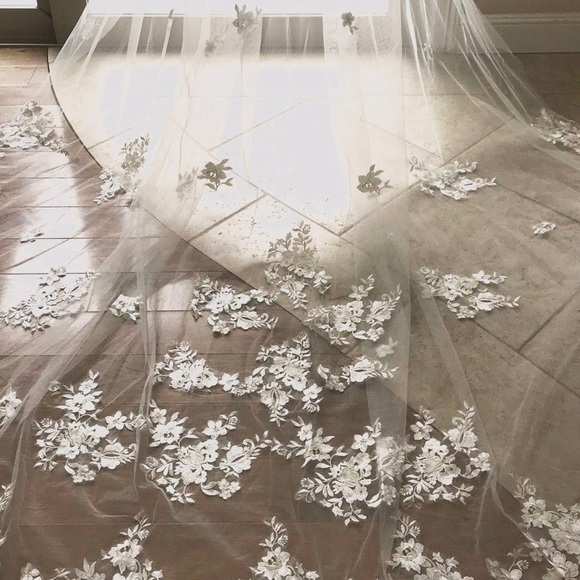 COPY - Cathedral wedding veil